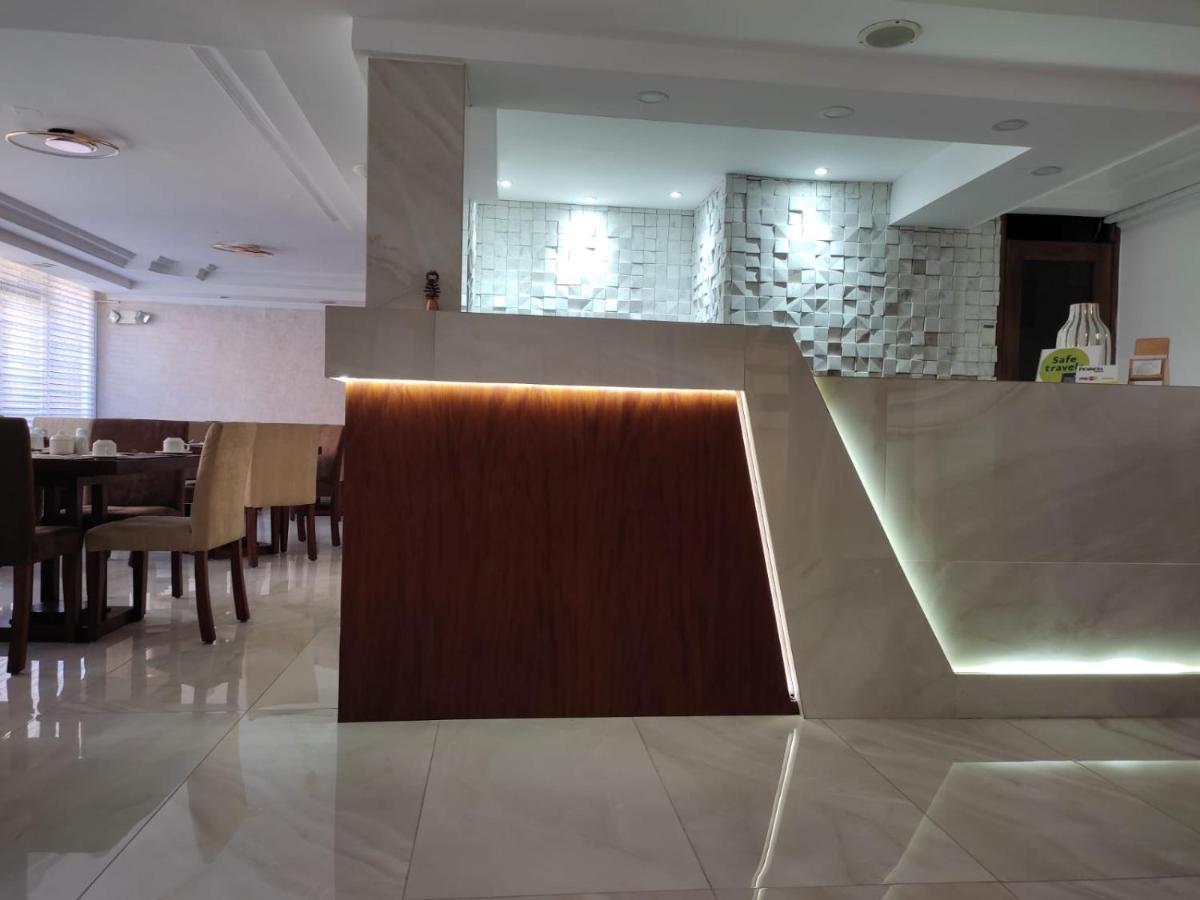 La Carolina Inn Кито Екстериор снимка
